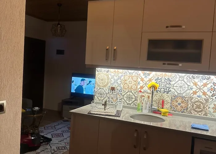 Apartment 1 Bedroom Close To Bus Station And Mall 200 Mb Wifi