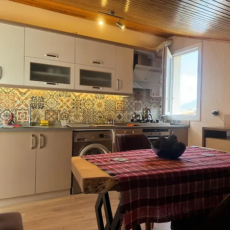 Apartment 1 Bedroom Close To Bus Station And Mall 200 Mb Wifi *