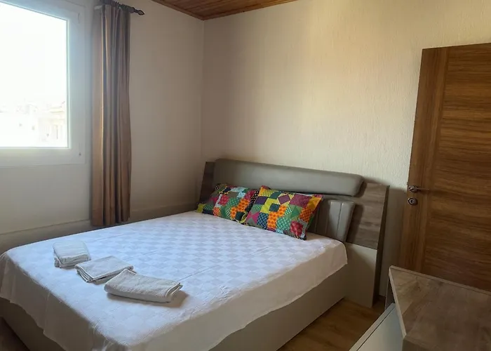 1 Bedroom Close To Bus Station And Mall 200 Mb Wifi Daire Fethiye