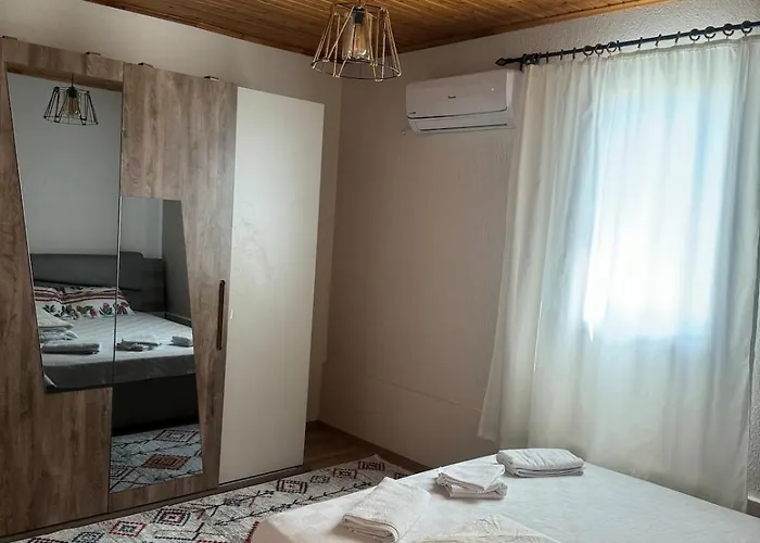 1 Bedroom Close To Bus Station And Mall 200 Mb Wifi Apartment